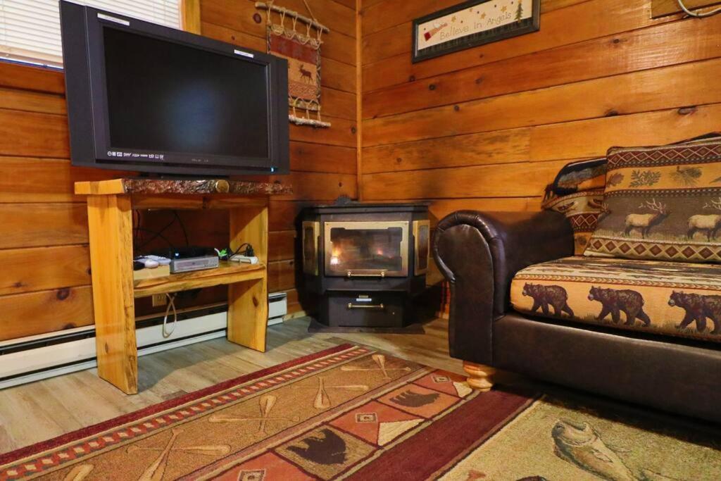 Alpine Mountain Sweetheart Cabin Jacuzzi #6 Helen Exteriör bild