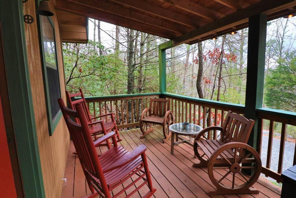 Alpine Mountain Sweetheart Cabin Jacuzzi #6 Helen Exteriör bild